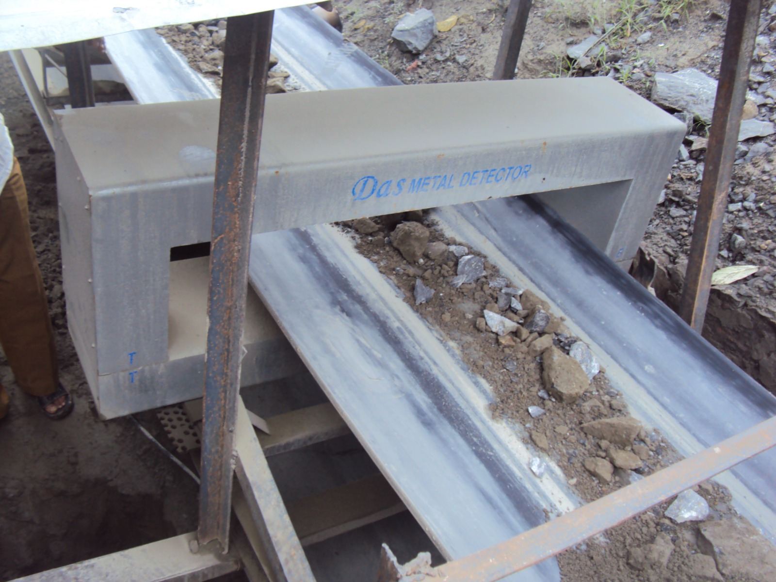 Industrial Metal Detector